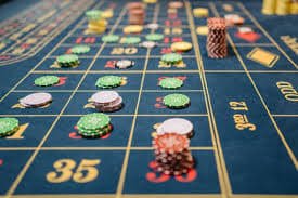 লাল ইন্টারফেসে কুইক গেমস বোতাম